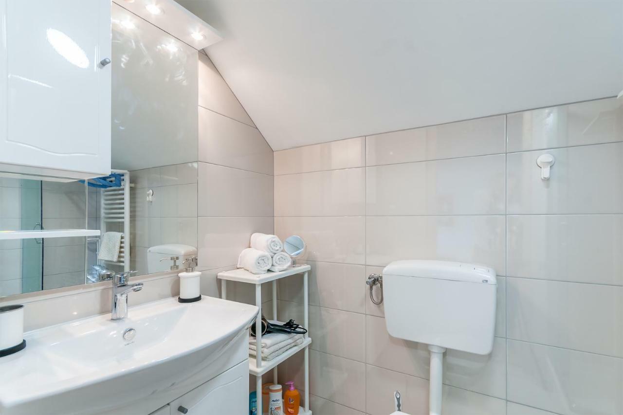 Top Apartman Zagabria Esterno foto